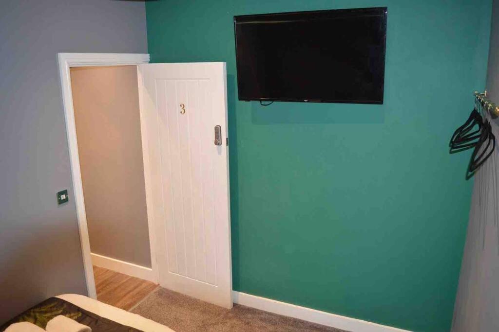 Unique 4 Bed House In Derby Perfect For Contractors And Families别墅 外观 照片